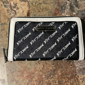 Betsey Johnson wallet